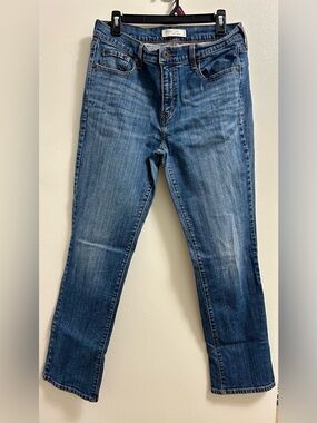 Levi's Medium Blue Straight-Leg Women's Jeans